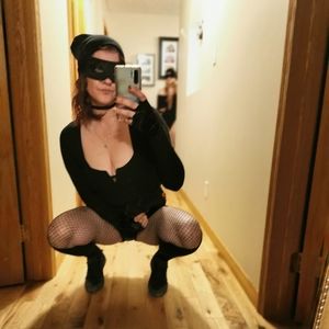 Meet your Posher, Dee